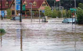 Hurricane Ivan flooding, Asheville, NC - September 2004/Leif Skoogfors, FEMA